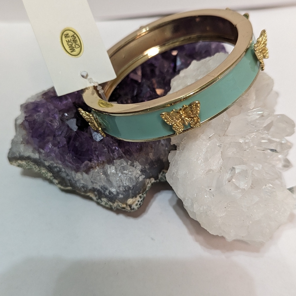 - Butterfly Hinge Bangle - Picture 4 of 9